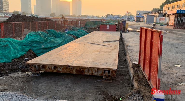 低價(jià)出售14米3節(jié)二手地磅