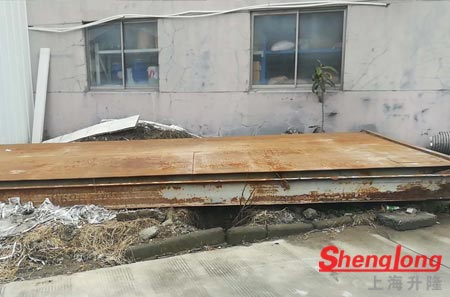 4月11日上海閔行邱女士采購1臺二手30噸舊地磅